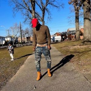 Meet your Posher, Milton